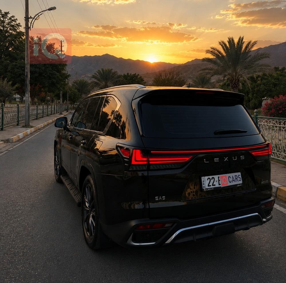 Lexus LX